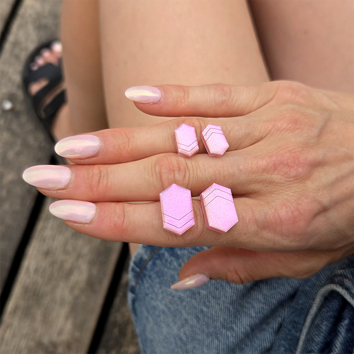 Detail 3 Gem Crystal Pink